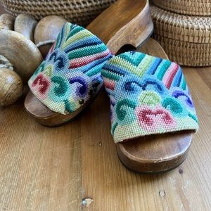 VINTAGE MULTI COLOR HANDMADE NEEDLEPOINT WOOD SLIDE SANDAL